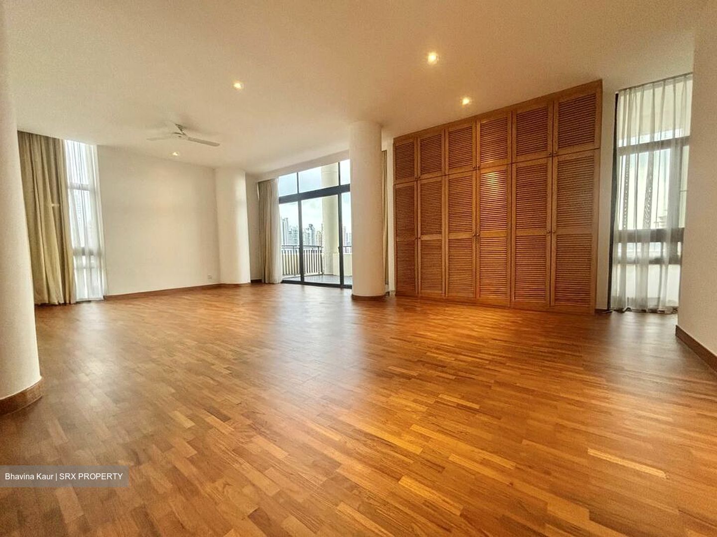 The Colonnade (D10), Condominium #584532481